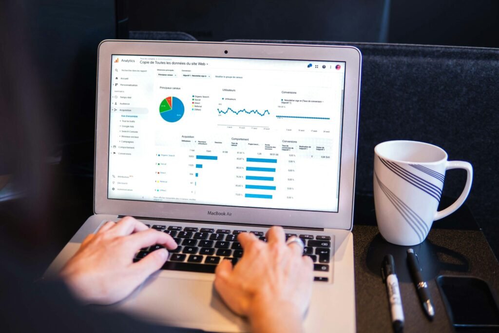 Domain Authority im Vergleich mehrerer Websites in einem SEO-Tool.